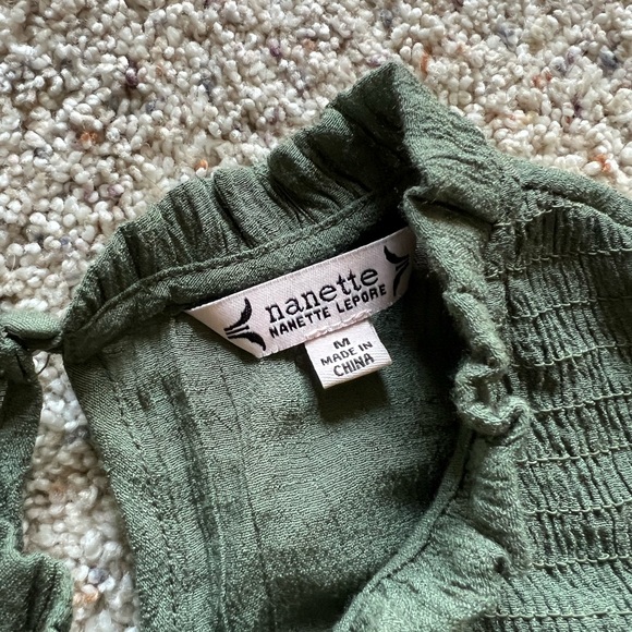 Women’s green blouse | Size M - Picture 3 of 4